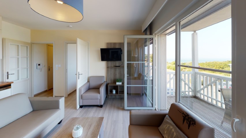 0e0825ff-0041-4cc3-851f-b119c13e3a20