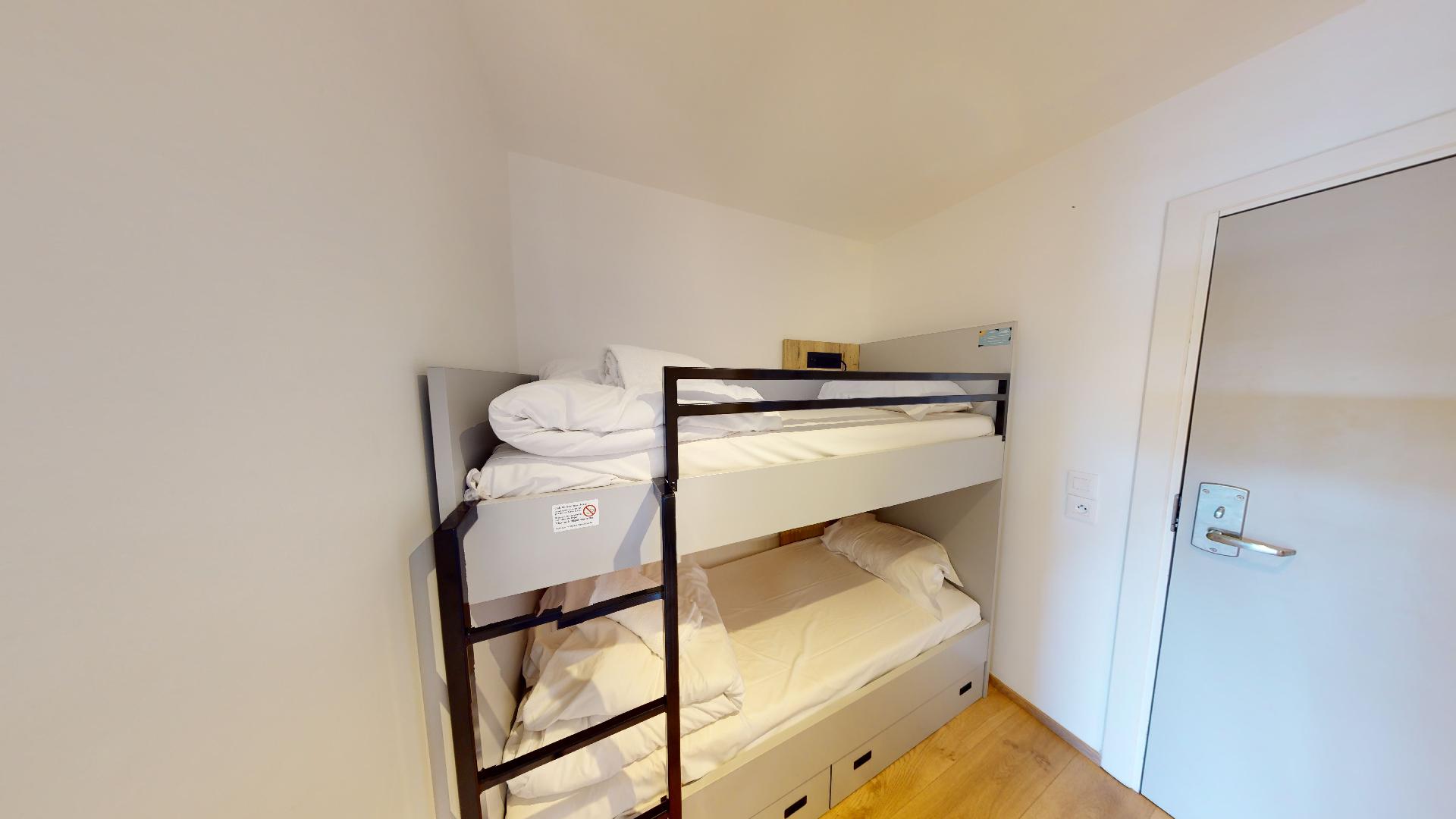 1444079f-2902-4379-bd35-95db05e21202