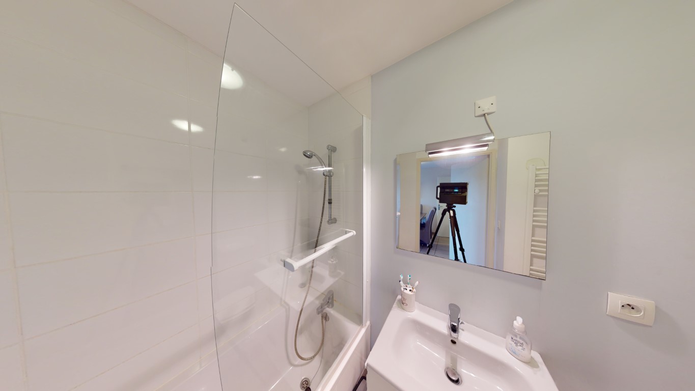 1bbad4f8-5736-4981-9dae-6f42986f76dc