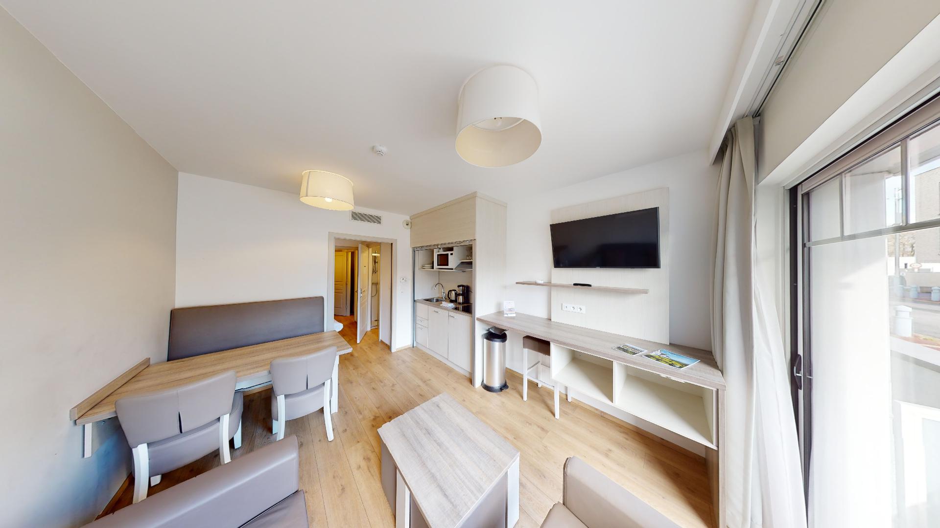 1f1e9838-f657-449b-b645-6661283ce742