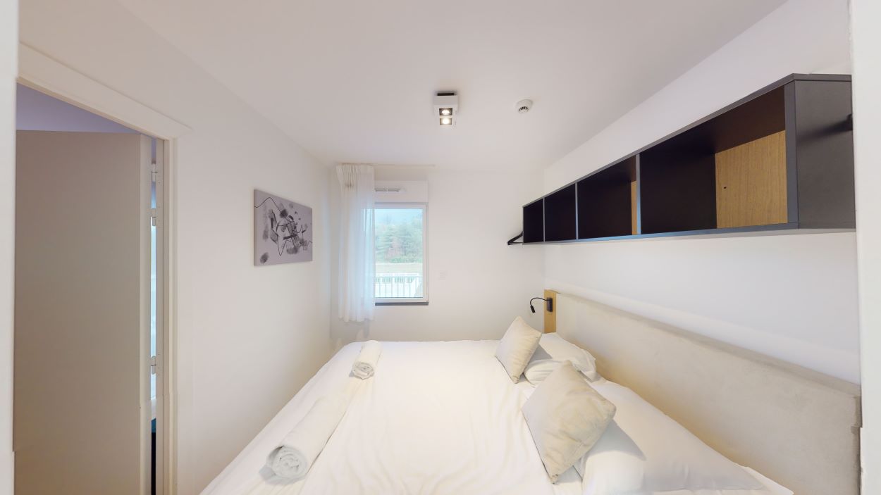 2b5f5b2c-41bd-43f9-962d-ecbab2d188bf