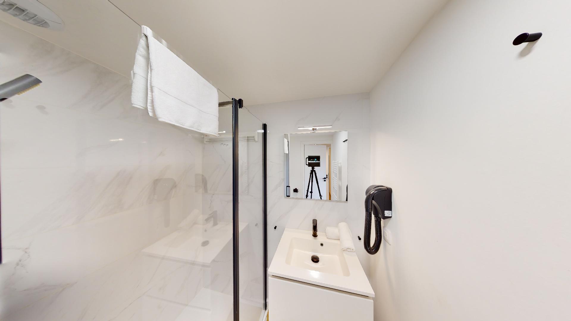 73672f13-2c2f-4abc-bf5f-5c6fa7f3a239