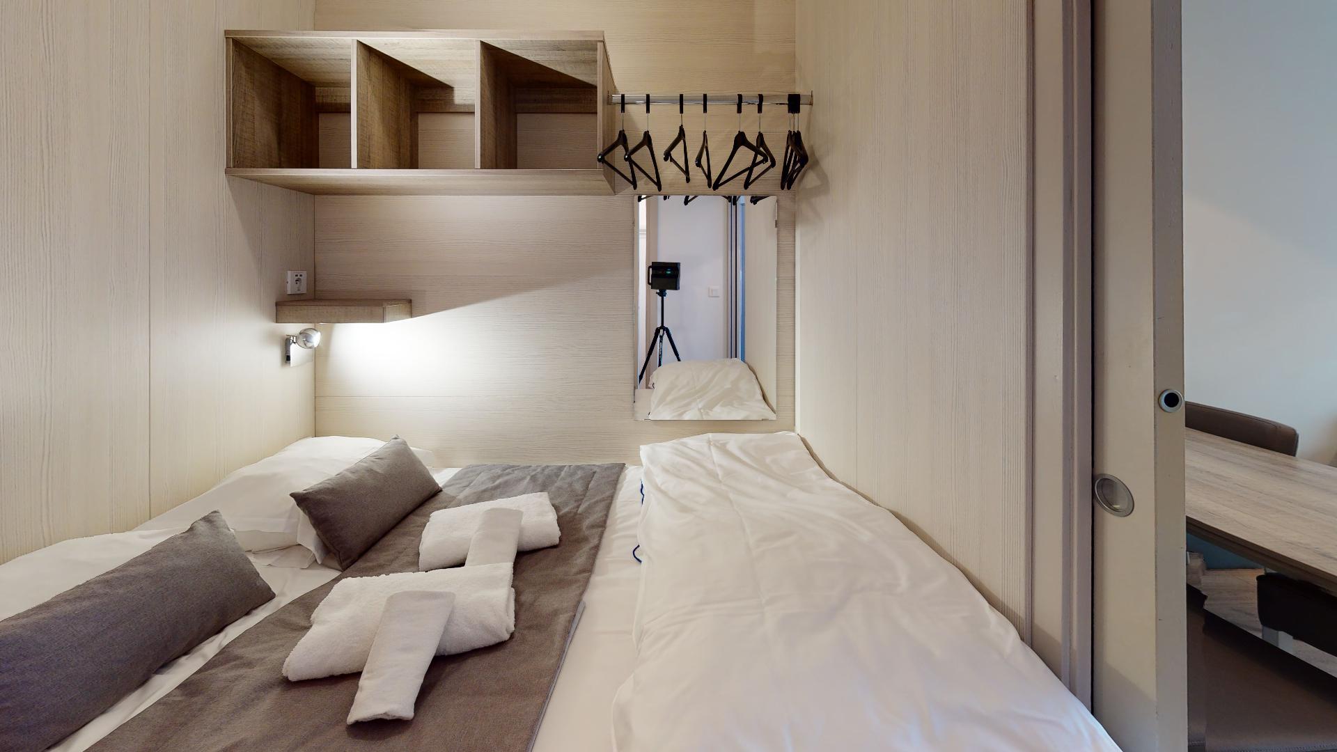 816ed072-0cbb-40ef-a541-d73e1f3d8635