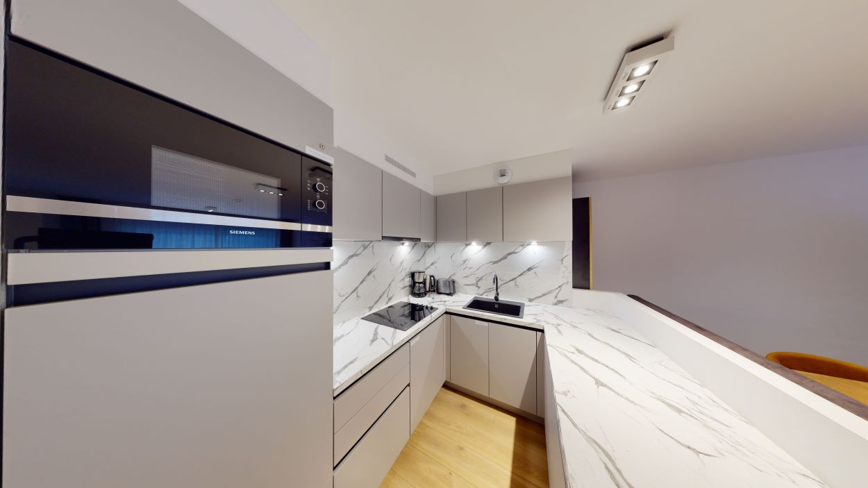 ad272f6b-8614-4017-a9a6-16c945b62b38