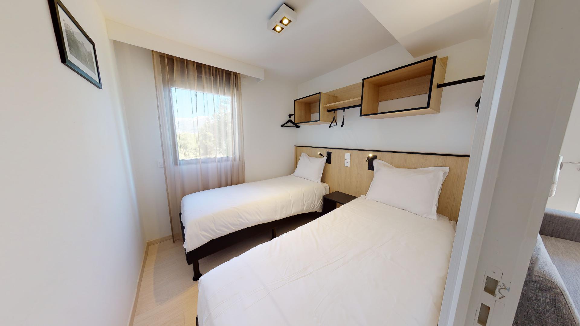 d0e577bd-2b74-439a-83d2-b419a5dacb3f