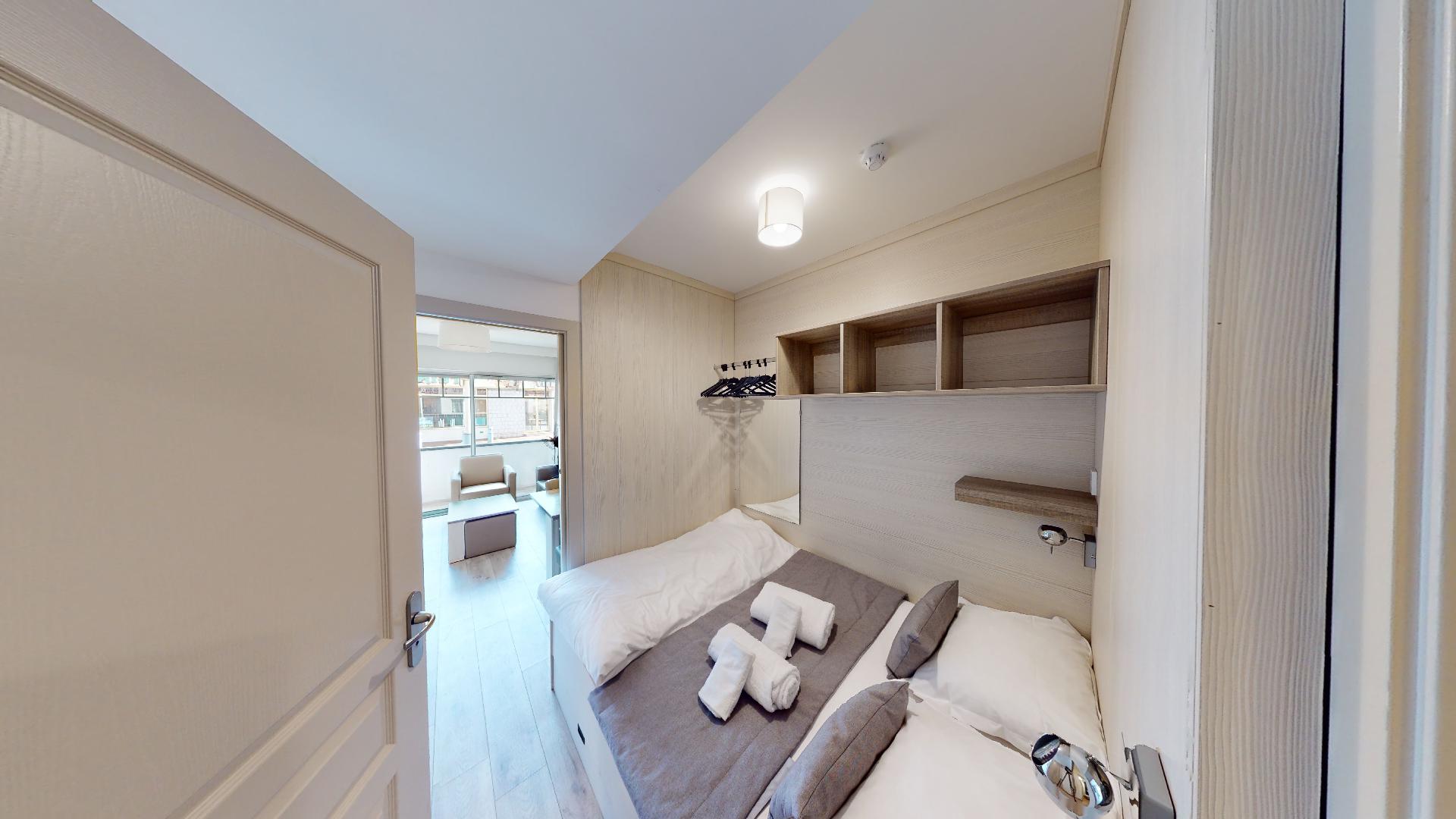 db474782-2954-42f1-b69a-ece8be86a130