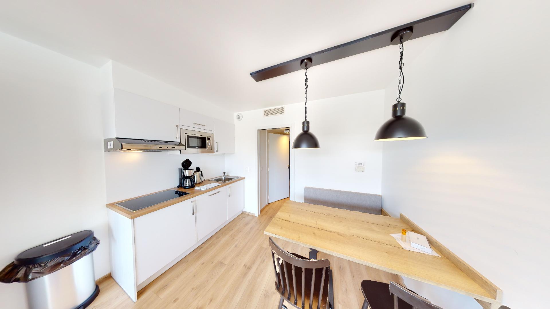 e694ede5-dfe9-453f-889f-e3b9bf3c4415