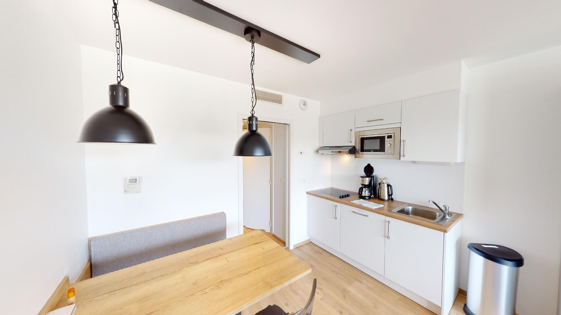 f1fc3d57-a5c0-4f4f-a87a-857075200bc0