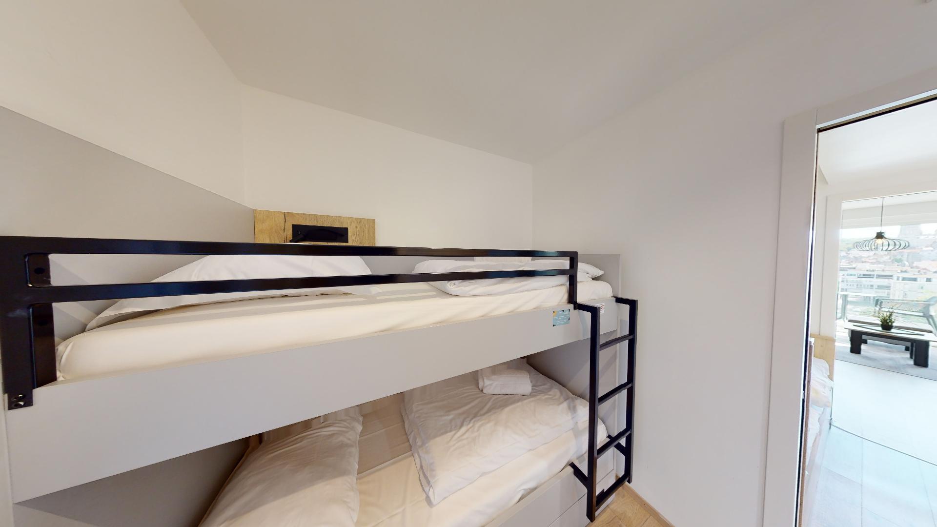 f21f0d6d-cece-4796-8560-b95b29acb967